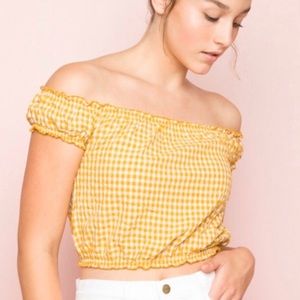 Brandy Melville yellow gingham top 💛💛